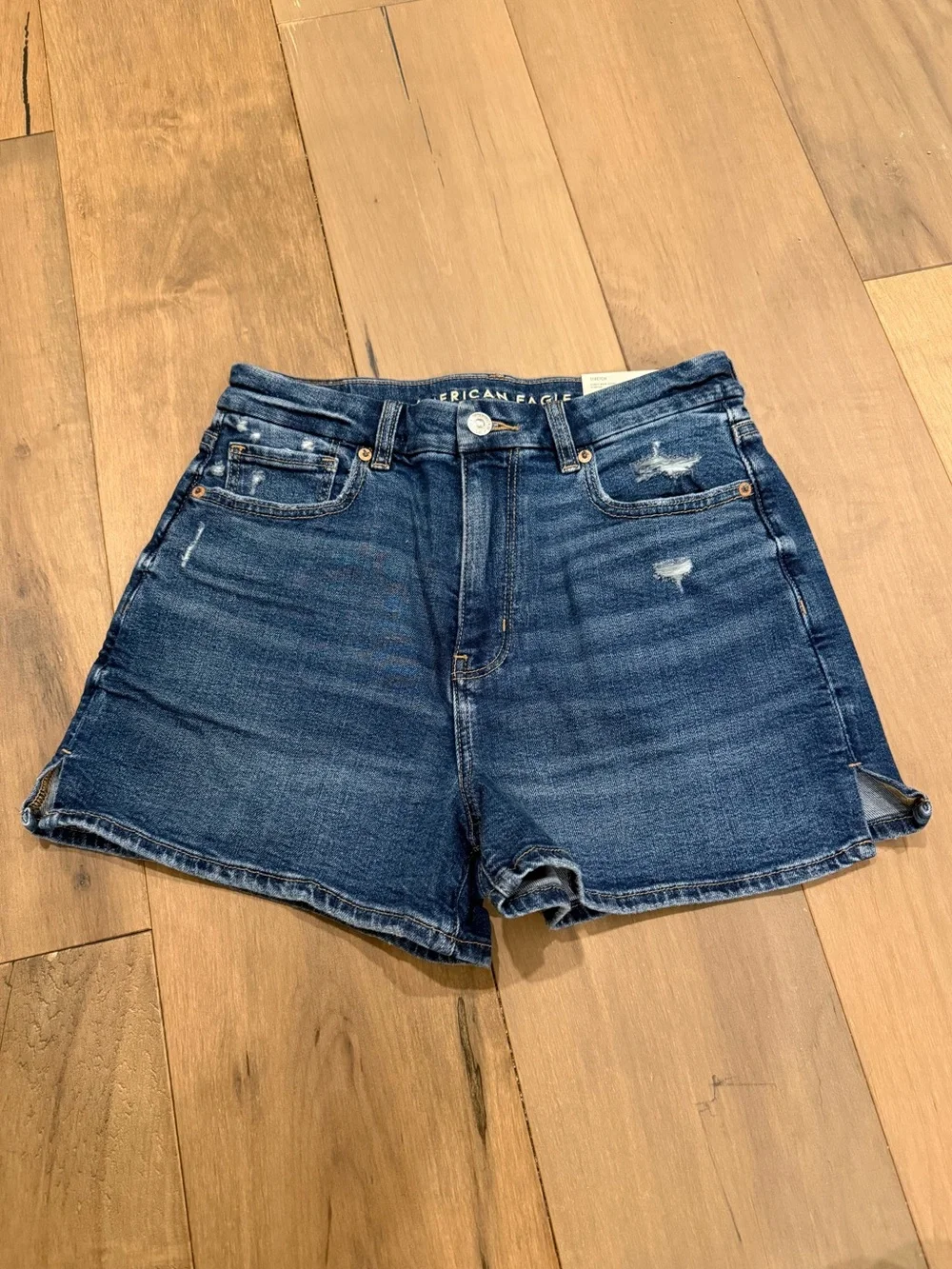 American Eagle Curvy Mom Short